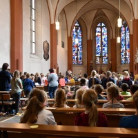 Die Liebfrauenkirche war gut gefüllt mit der Schulgemeinde. © Elisabeth Meuser