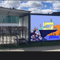 Der bunt beklebt Container der Tauschbörse. © privat