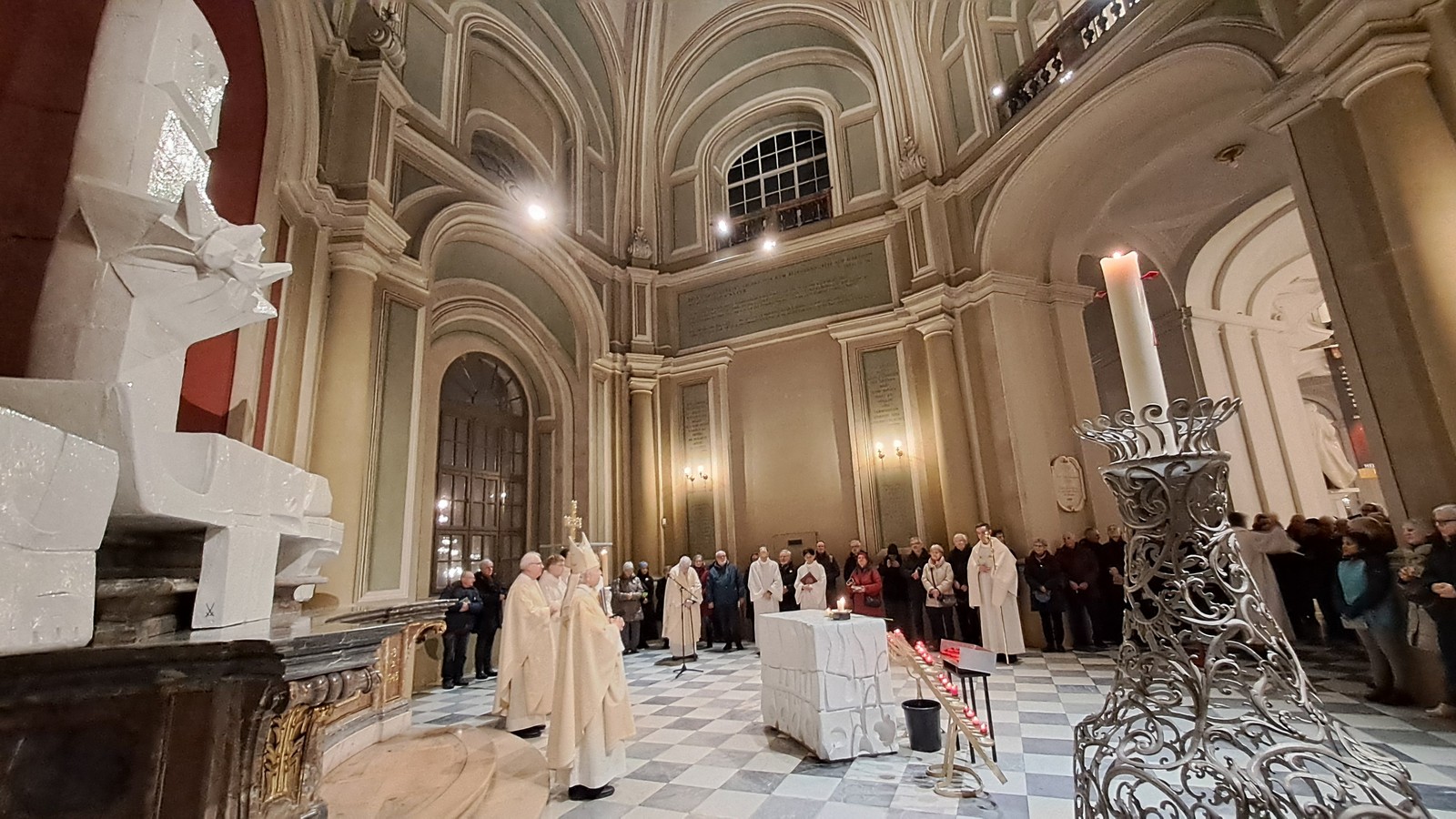 Traditioneller Friedensgottesdienst zum Jahrestag der Zerstörung Dresdens