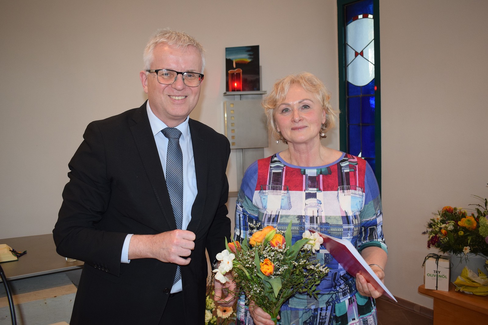Pflegedirektorin Gabriele Ziller nach 35 Dienstjahren im St.-Marien-Krankenhaus Dresden in den Ruhestand verabschiedet Pflegedirektorin Gabriele Ziller nach 35 Dienstjahren im St.-Marien-Krankenhaus Dresden in den Ruhestand verabschiedet