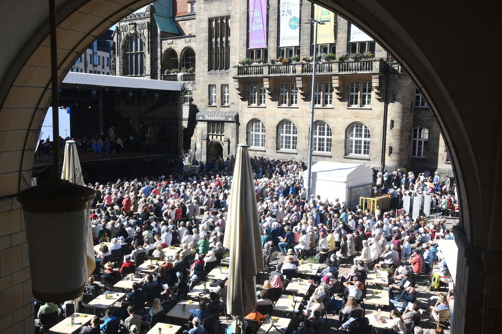 Kulturkirche und Miteinander für Chemnitz laden zum gemeinsamen Singen am Tag der Deutschen Einheit ein Kulturkirche und Miteinander für Chemnitz laden zum gemeinsamen Singen am Tag der Deutschen Einheit ein