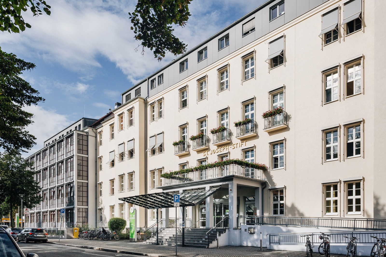St. Joseph-Stift Dresden erneut bestes Krankenhaus Sachsens in seiner Größenklasse St. Joseph-Stift Dresden erneut bestes Krankenhaus Sachsens in seiner Größenklasse