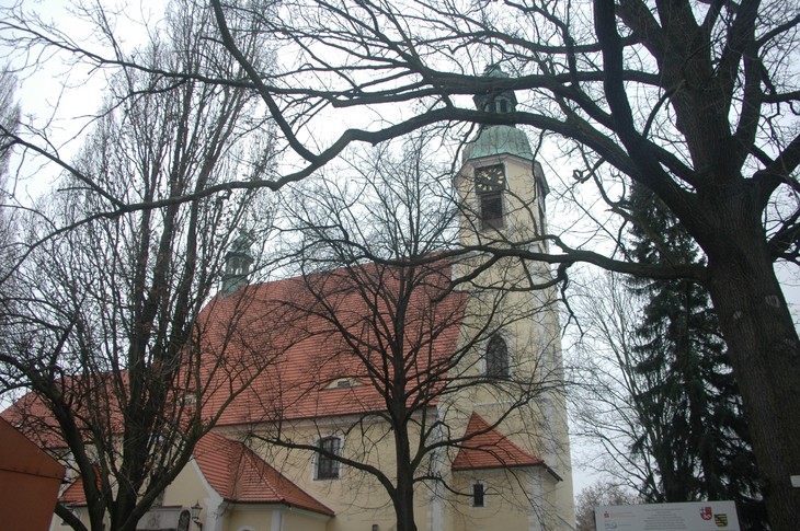 Eines der ältesten Gotteshäuser des Bistums Dresden-Meißen: die Ostritzer Kirche Mariä Himmelfahrt. © Michael Baudisch