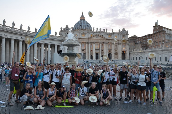Eine Pilgergruppe aus dem Bistum Dresden-Meißen bei der letzten Ministrantenwallfahrt 2018 in Rom. © Michael Baudisch