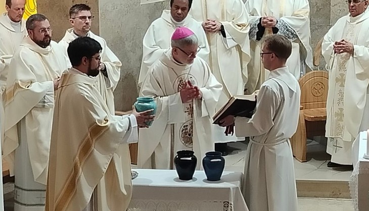 Bischof Clemens Pickel bei der Feier der Chrisam-Messe. © privat