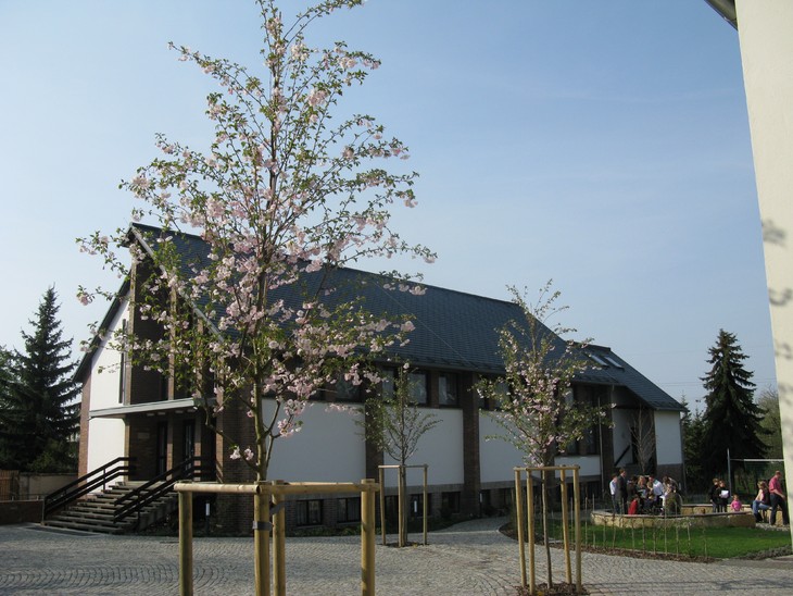 Die Kirche Heilige Familie in Dresden-Zschachwitz. © privat