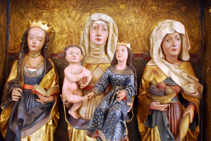 Detail des Annenaltars der Naundorfer Caritas-Familienferienstätte. © privat