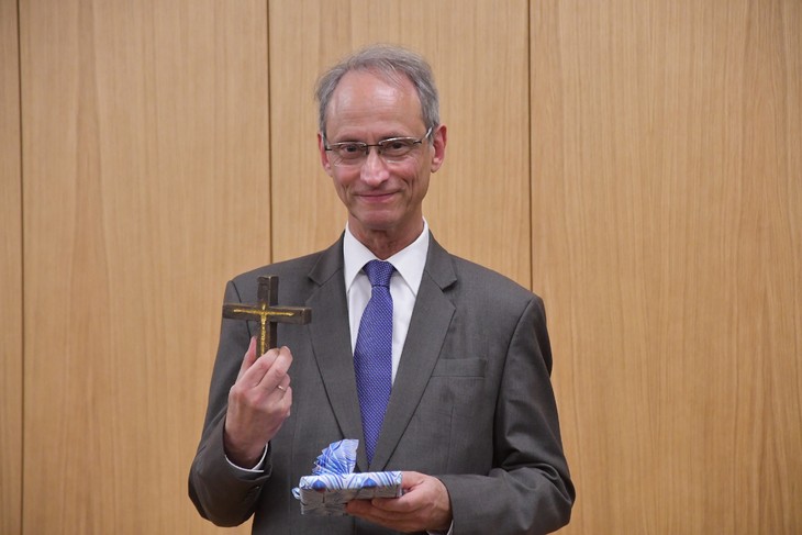 Christoph Bernhard, langjähriger Leiter der Hauptabteilung Schulen und Hochschulen des Bistums, wurde aus dem Amt verabschiedet. © Michael Baudisch