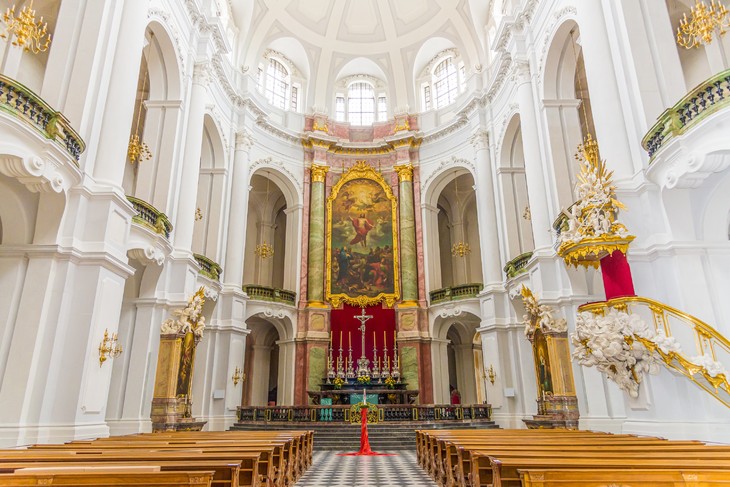 Blick in die Kathedrale Dresden. © Andreas Gäbler