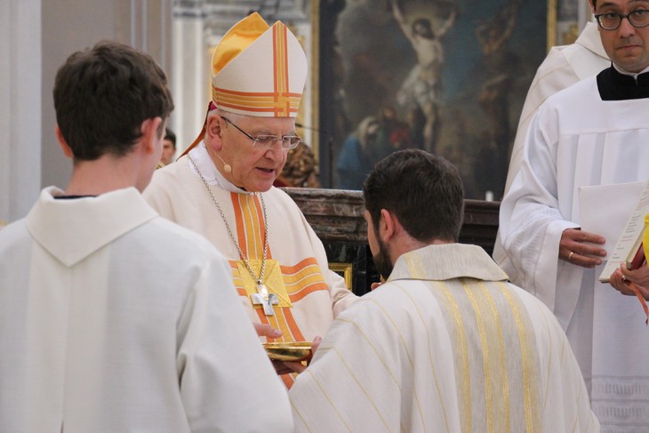 Feierlicher Gottesdienst in der Dresdner Kathedrale. © Andreas Golinski