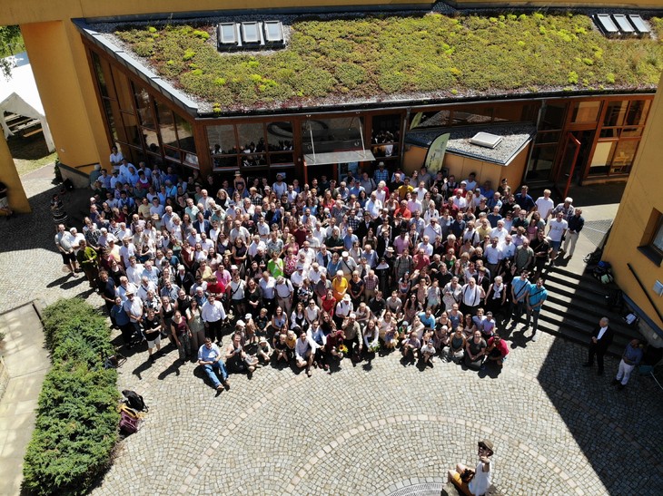 Nach dem Sonntagsgottesdienst mit allen Gästen. © KSG Dresden