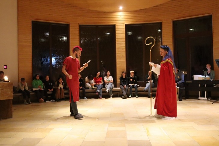 Ein kleines Theaterstück brachte den Teilnehmerinnen und Teilnehmern die Geschichte von Mose näher. © Foto: privat